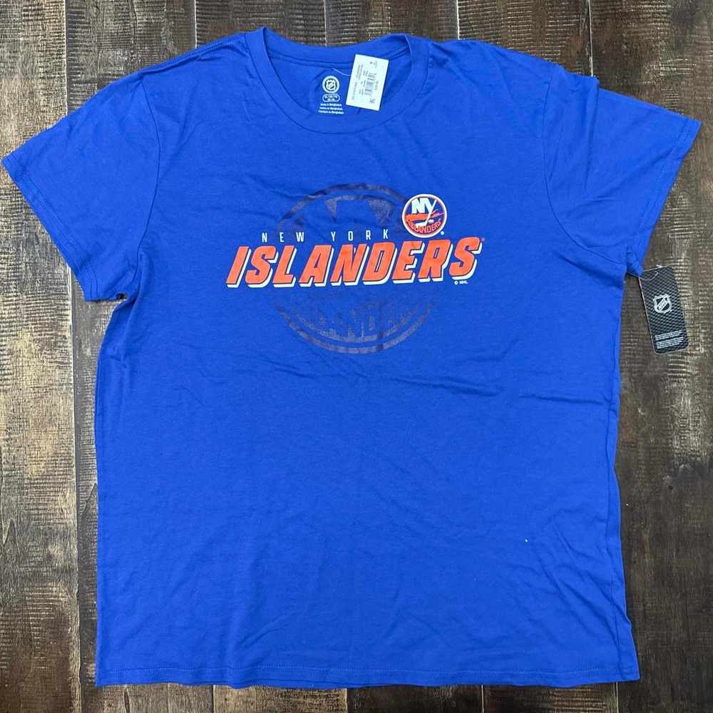 NHL Officially Licensed New York Islanders Blue Graphic Tee T-Shirt